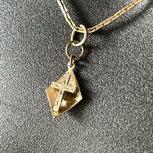 Vintage Gold Tone Cross Pendant W/ 16” Chain Necklace